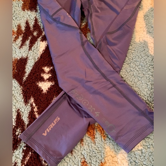 𝅺VIRUS CROPPED ACTIVE WEAR WOMEN'S LEGGINGS - Picture 3 of 7